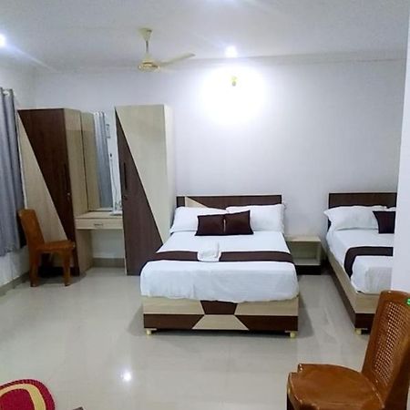 Hotel Tharavad Residency Iritti Zewnętrze zdjęcie